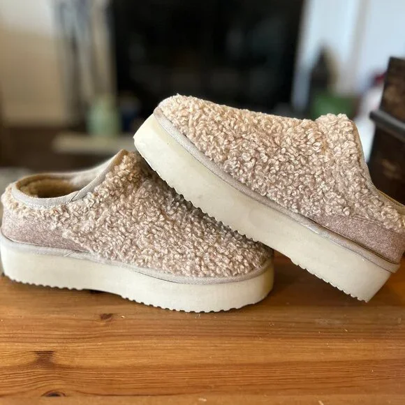 NWOT American Eagle AE Sherpa Platform Slipper Clogs Beige Tan Womens Sz 6 - Picture 10 of 11